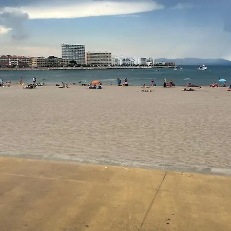 En La Playa. Free Parking. Free Wifi Lägenhet
